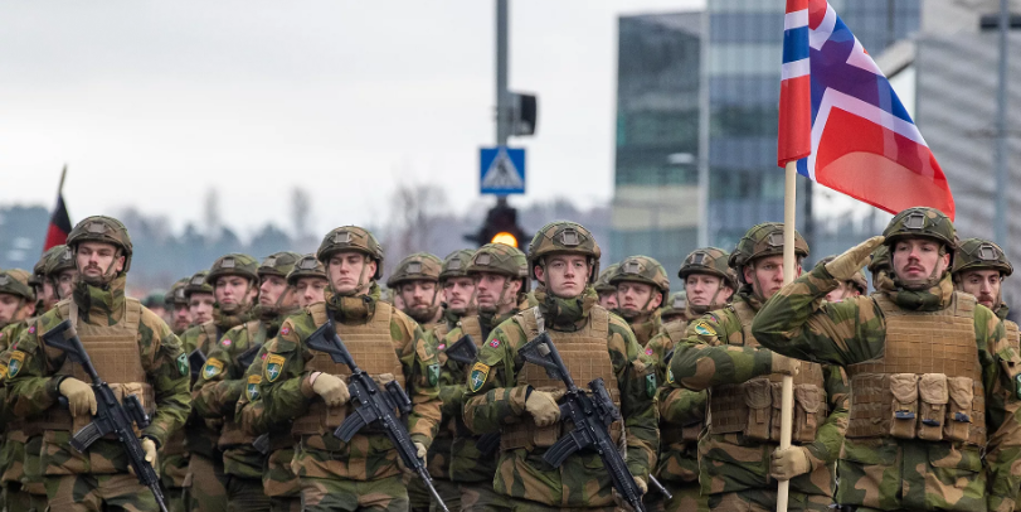 Noruega sigue los pasos de Dinamarca y ampliará en un 50% el número de reclutamientos para el servicio militar obligatorio.