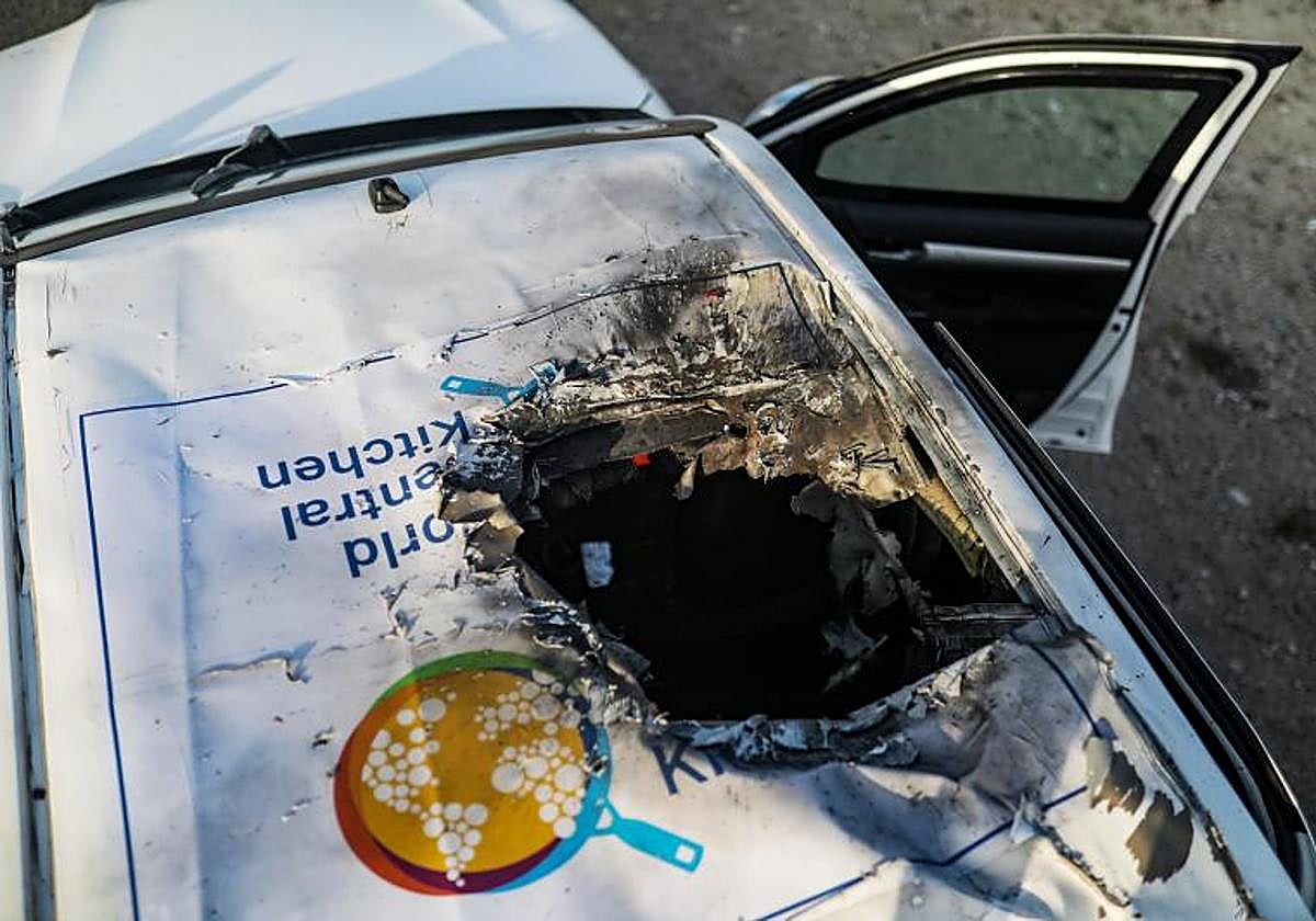 Un misil alcanza la furgoneta de World Central Kitchen en Deir al Balah