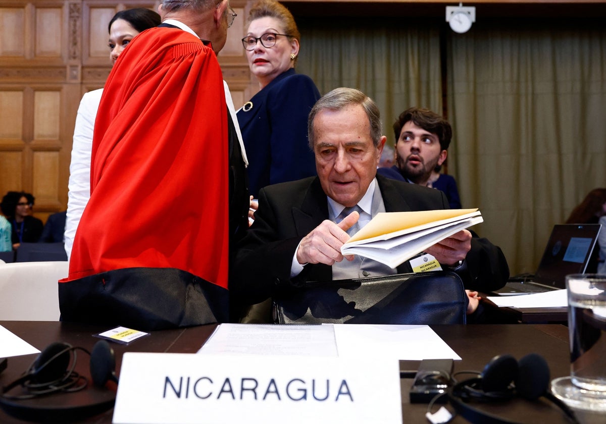 El embajador de Nicaragua en los Países Bajos, Carlos José Argüello Gómez