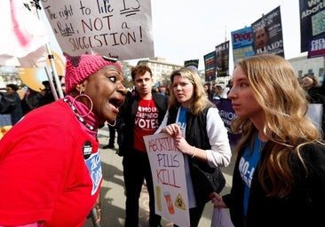 El aborto en EE.UU.: pesadilla electoral para Trump, oxígeno para Biden