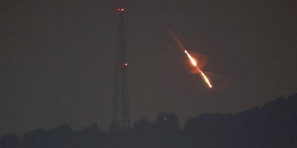 Irán planta escalada de “dar por cerrada” con Israel con drones y misiles lanzados