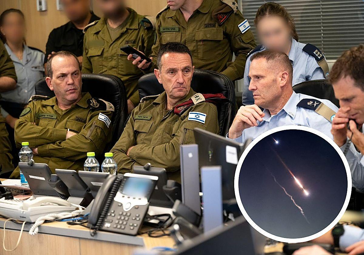 l jefe del Estado Mayor del Ejército de Israel, Herzi Halevi (2i), y el mayor general de las Fuerzas Aéreas de Israel, Tomer Bar (2d), entre otros en la reunión del gabinete de crisis isrelí tras el ataque