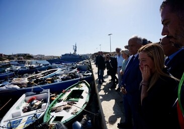 Foto de archivo de Meloni en Lampedusa