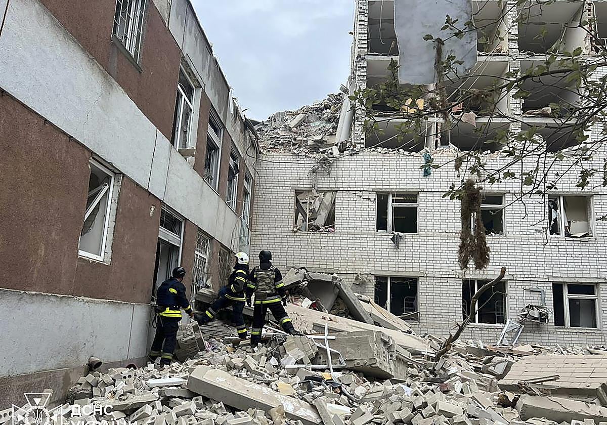 Imágenes de los destrozos tras el ataque.