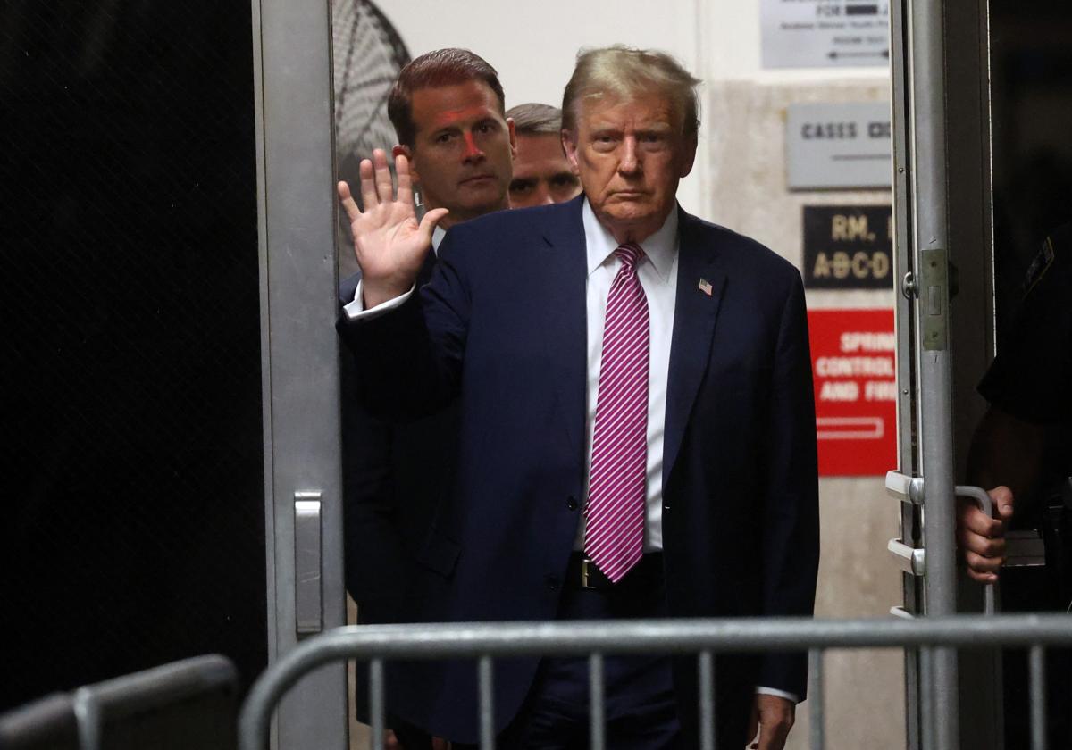 El expresidente estadounidense Donald Trump entrando en el Tribunal Penal de Manhattan