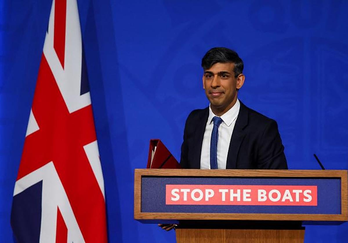El primer ministro británico Sunak ofrece una conferencia de prensa en Downing Street en Londres