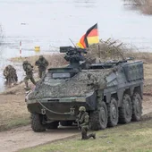 Varios soldados de la Bundeswehr participan en un ejercicio militar