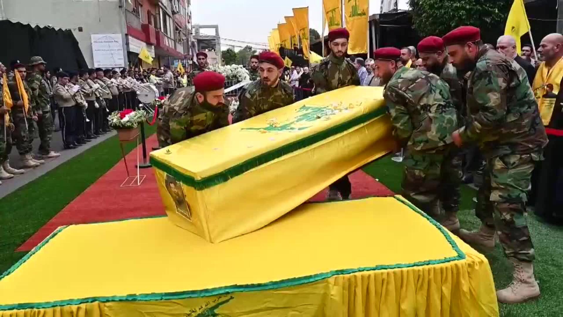 Funeral En Beirut Del Combatiente De Hizbulá Muerto En Ataque Israelí 8617