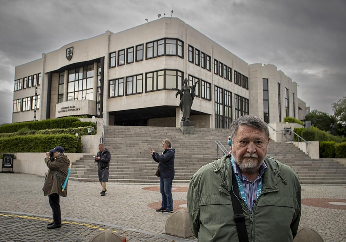 Edificio del Parlamento eslovaco en Bratislava