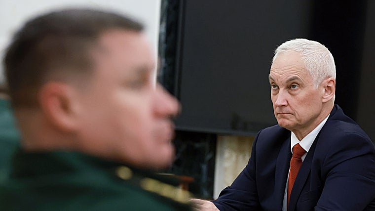 Andrei Belousov, asiste a una reunión del presidente ruso con líderes militares en Moscú