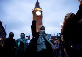 Tres policías heridos y 40 detenidos en una manifestación propalestina en Londres