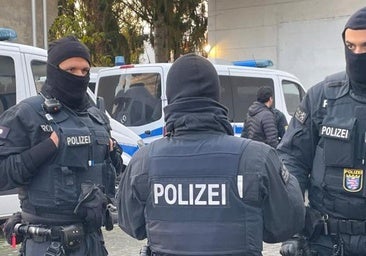 Atacan con un cuchillo a un político del partido ultraderechista AfD en Alemania