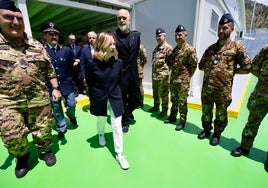 La oposición  acusa a Meloni de crear en Albania un 'Guantánamo italiano' con inmigrantes irregulares