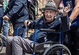 Un veterano estadounidense del Día D viaja con 101 años a Francia para celebrar el 80 aniversario