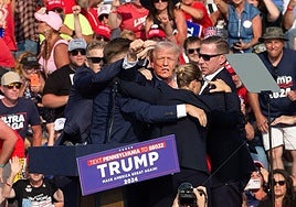 Vídeo: el momento del ataque a Trump durante un mitin