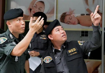 Halladas muertas al menos seis personas en un hotel de lujo de Bangkok