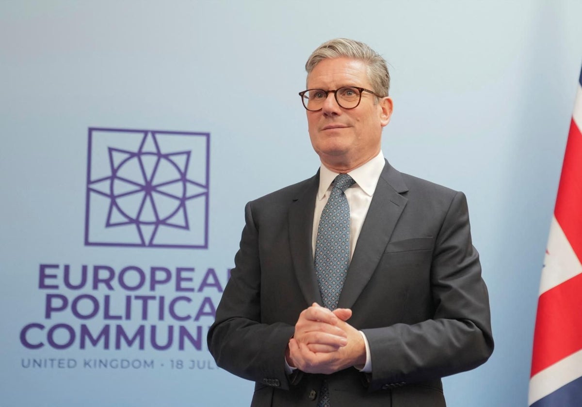 El primer ministro del Reino Unido, Keir Starmer, en la reunión de la Comunidad Política Europea