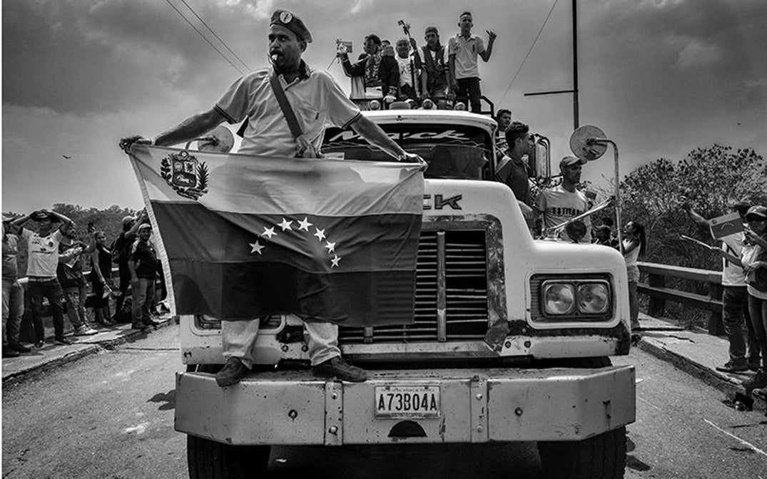 Cúcuta (Colombia), febrero de 2019. Cientos de miles de Venezolanos se concentran en la frontera entre Colombia y Venezuela para exigir al régimen de Nicolas Maduro que ceda y permita la entrada de la ayuda humanitaria que necesita Venezuela para paliar la crisis humanitaria que vive el país