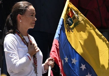 La advertencia de María Corina Machado: «Si Maduro se queda por la fuerza, vendrán terribles consecuencias»