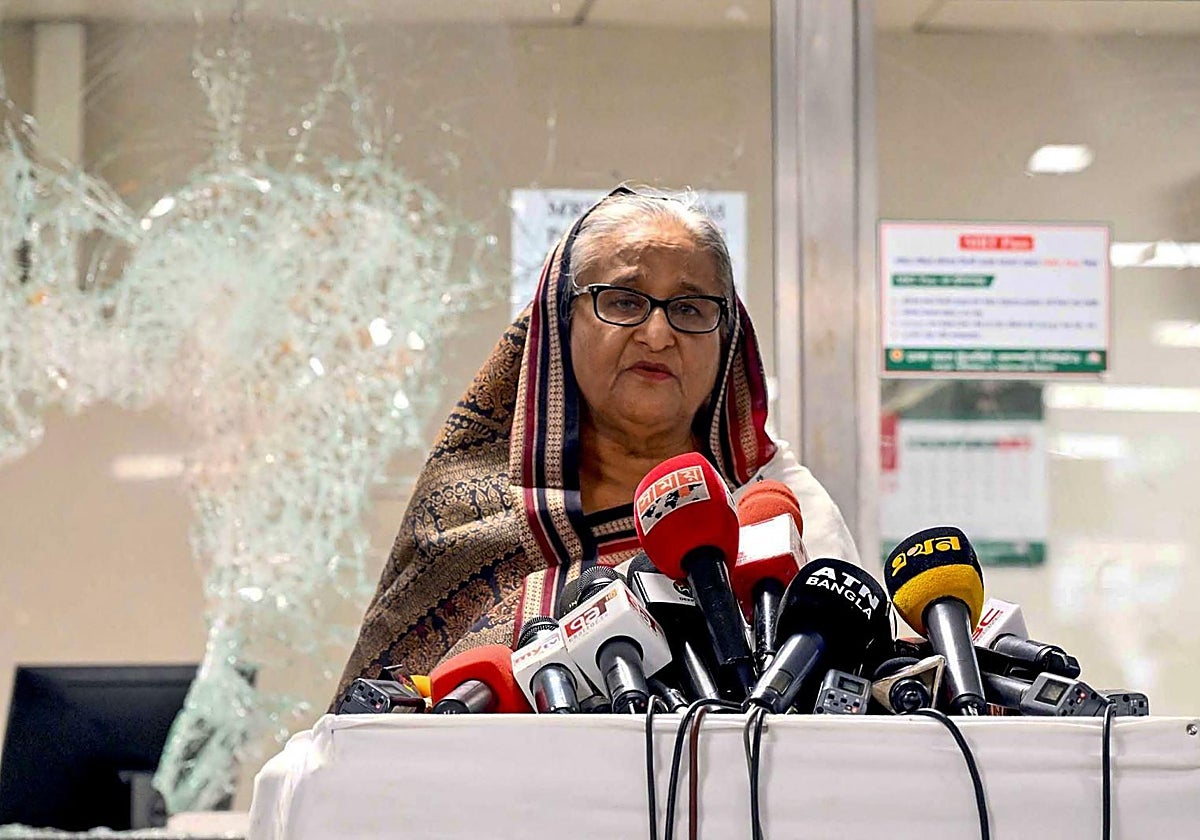 La primera ministra de Bangladés, Sheikh Hasina, en una rueda de prensa en Mirpur, Daca