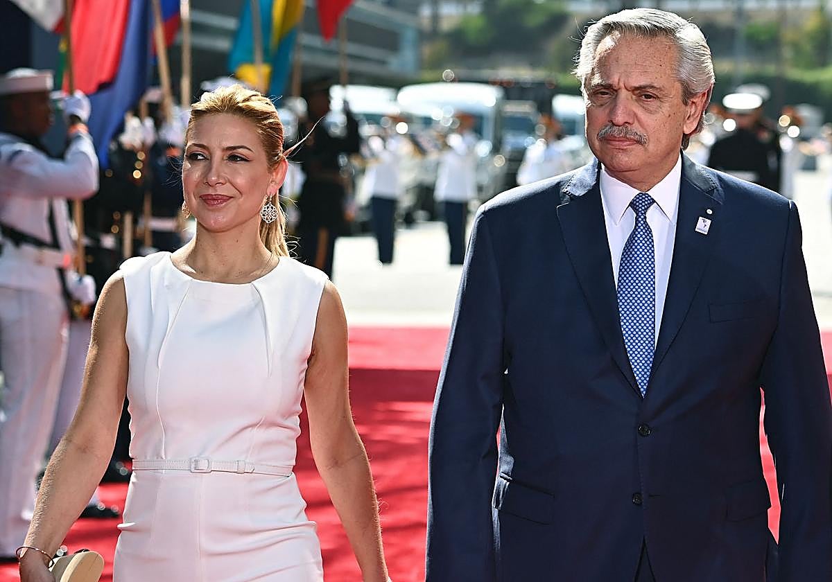 La ex primera dama Fabiola Yáñez y el exmandatario argentino Alberto Fernández en junio de 2022