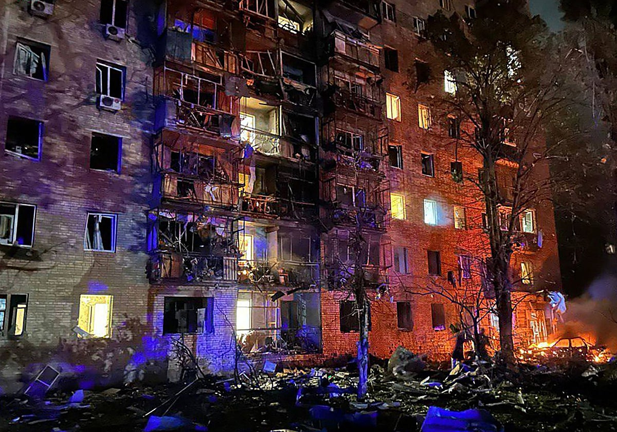 Edificio destruido en Kursk tras el lanzamiento de un misil