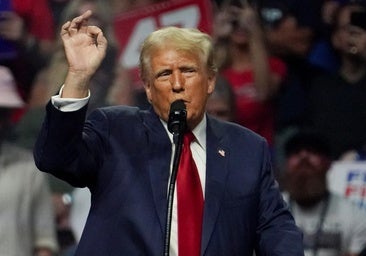 Trump amenaza con no comparecer en el debate con Harris