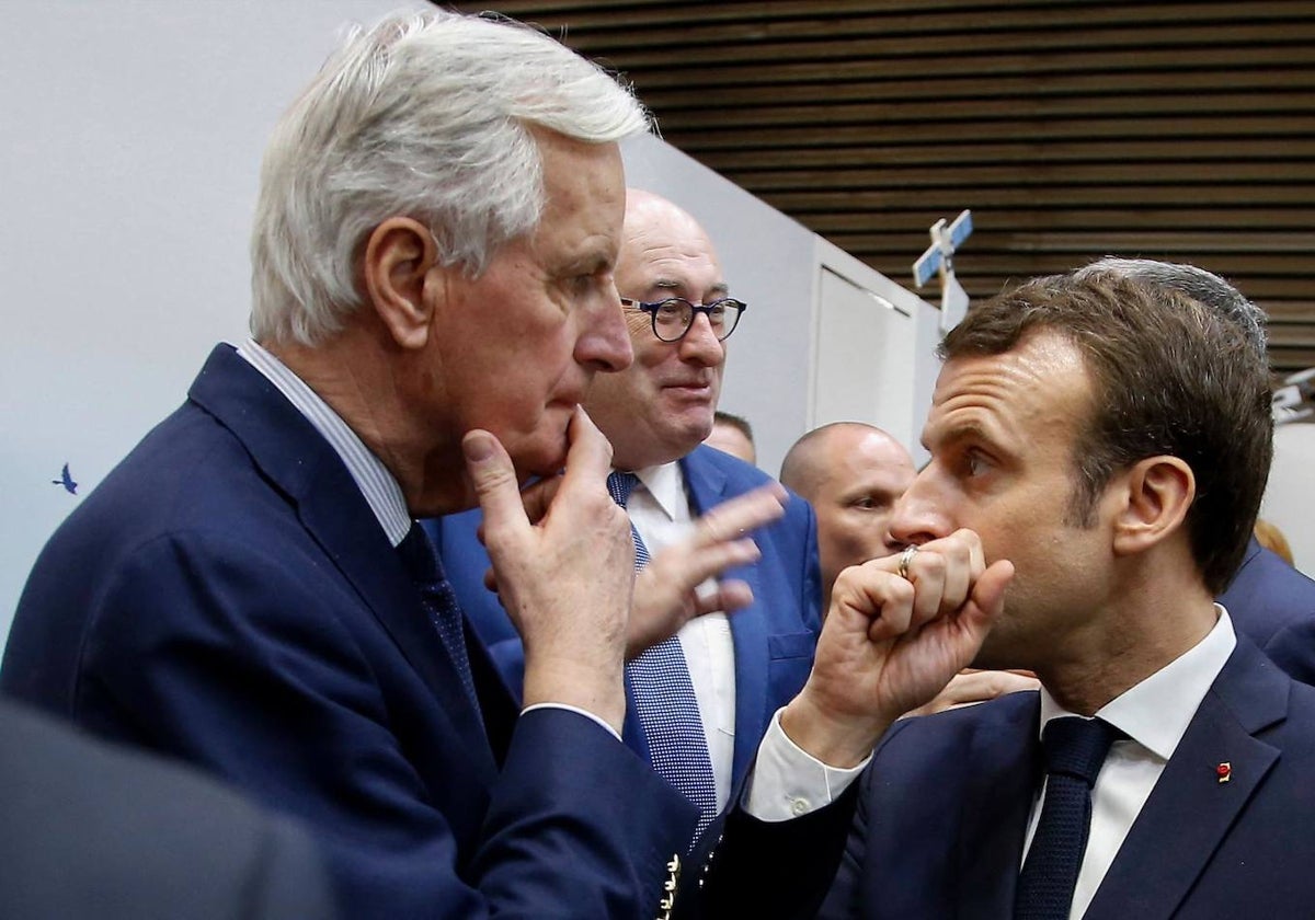 El presidente Macron se ha visto obligado a la cohabitación con el primer ministro Michel Barnier