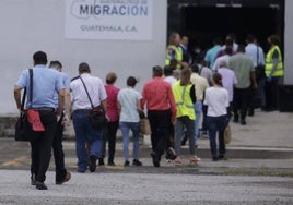 Guatemala acoge a los 135 presos políticos excarcelados y deportados por Nicaragua tras la mediación de EE.UU.