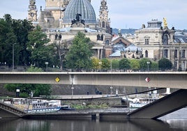 Uno de los puentes de la ciudad alemana de Dresde se derrumba parcialmente