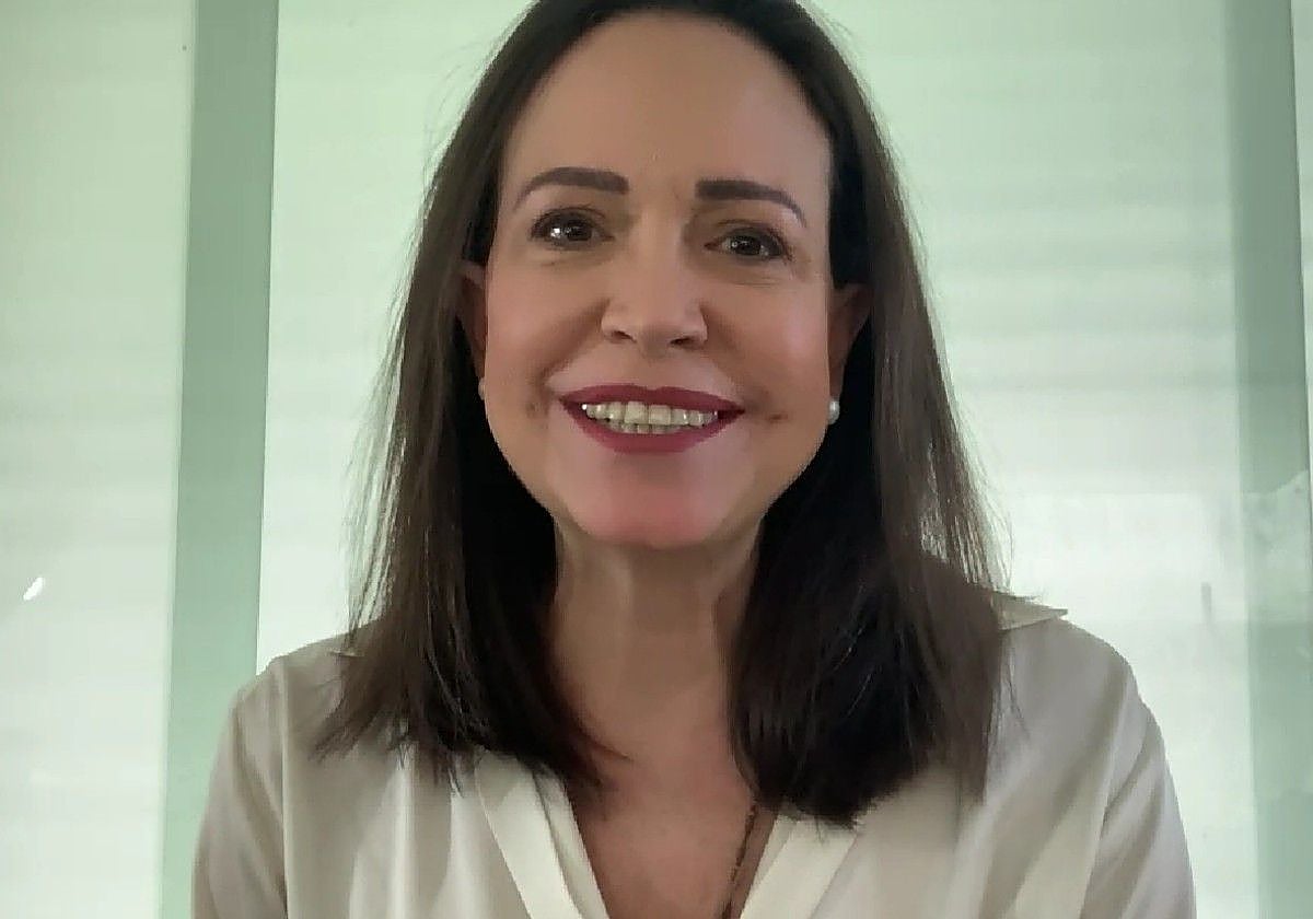 María Corina Machado en una vídeollamada durante el evento 'Héroes de la democracia: la travesía épica de Venezuela'