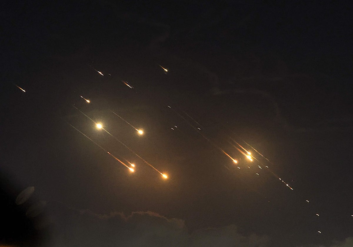 Los proyectiles lanzados por Irán en el momento de llegar a Israel