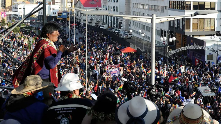 Morales pronuncia un discurso durante una manifestación contra el presidente Luis Arce, el 23 de septiembre