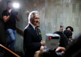 Tras 800 días en prisión preventiva, el periodista José Rubén Zamora abraza una libertad temporal