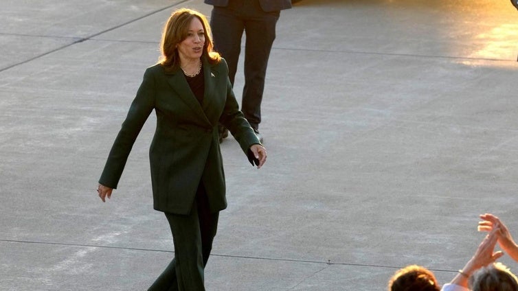 La comitiva de Kamala Harris se cruza con un conductor ebrio que circulaba en dirección contraria