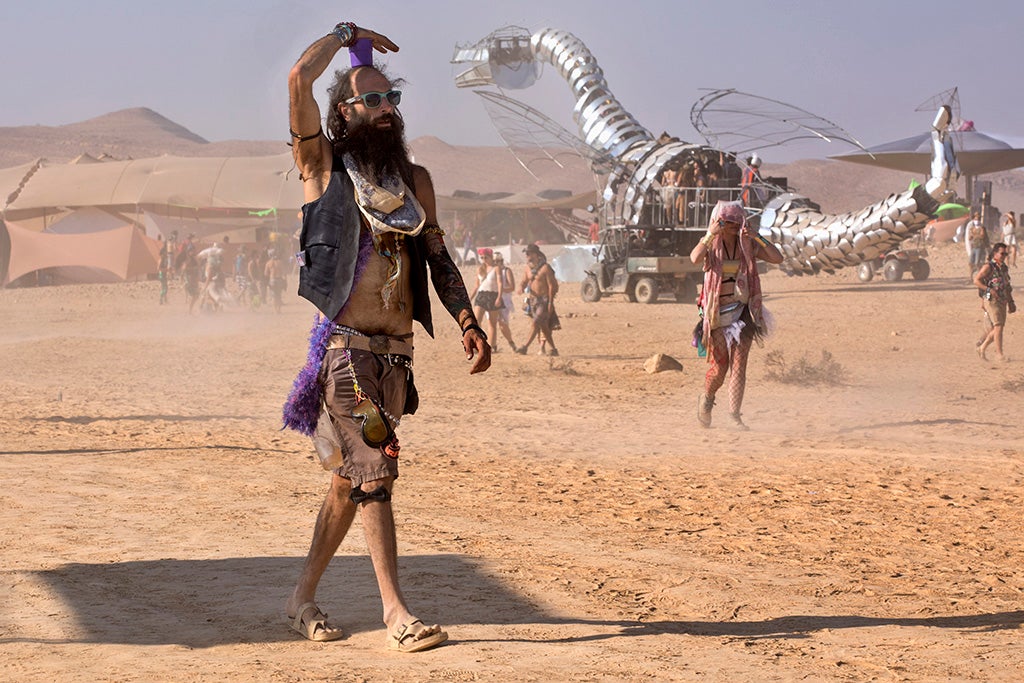 Festival del 'burnign man' realizado en el desierto de Negev (2018) 