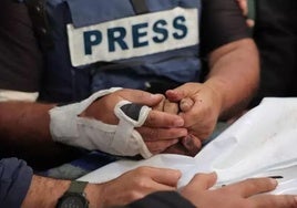 Al menos dos periodistas muertos en varios ataques israelíes en la Franja de Gaza