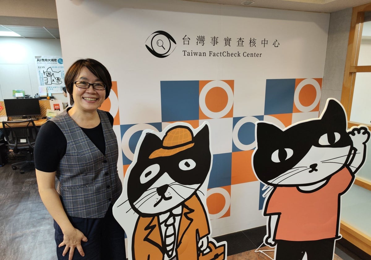 Eve Chiu, directora de Taiwan FactCheck Center, lucha contra las noticias falsas difundidas por el régimen chino