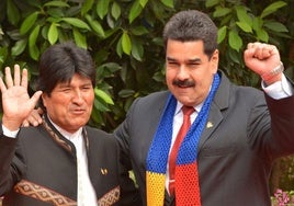 Maduro financia a Evo Morales con coches y aviones de Venezuela