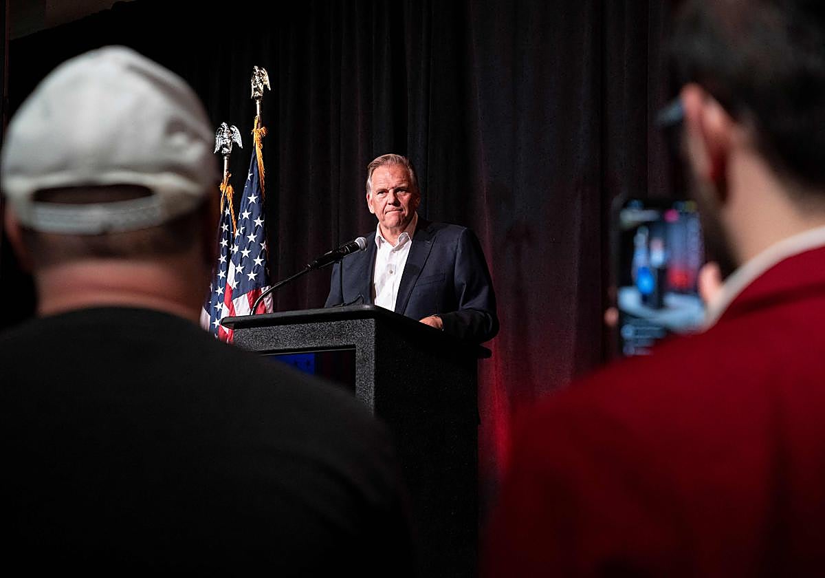 El candidato republicano al Senado de los EE.UU. Mike Rogers.