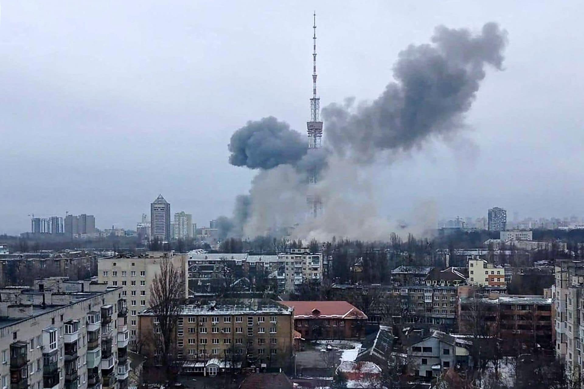 Ukraine-Russia war, live: attacks, use of long-range missiles, breaking news and Putin and Zelensky’s reactions