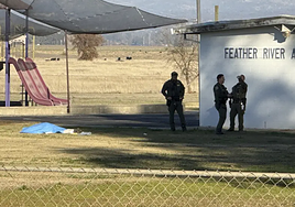 Un hombre dispara a dos niños en una escuela de EE.UU. y luego se suicida
