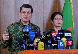 Las fuerzas kurdas de Siria enviarán una delegación a Damasco para negociar con los rebeldes de HTS