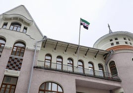 Rusia anuncia una evacuación parcial de sus diplomáticos en Siria tras la caída de Al Assad