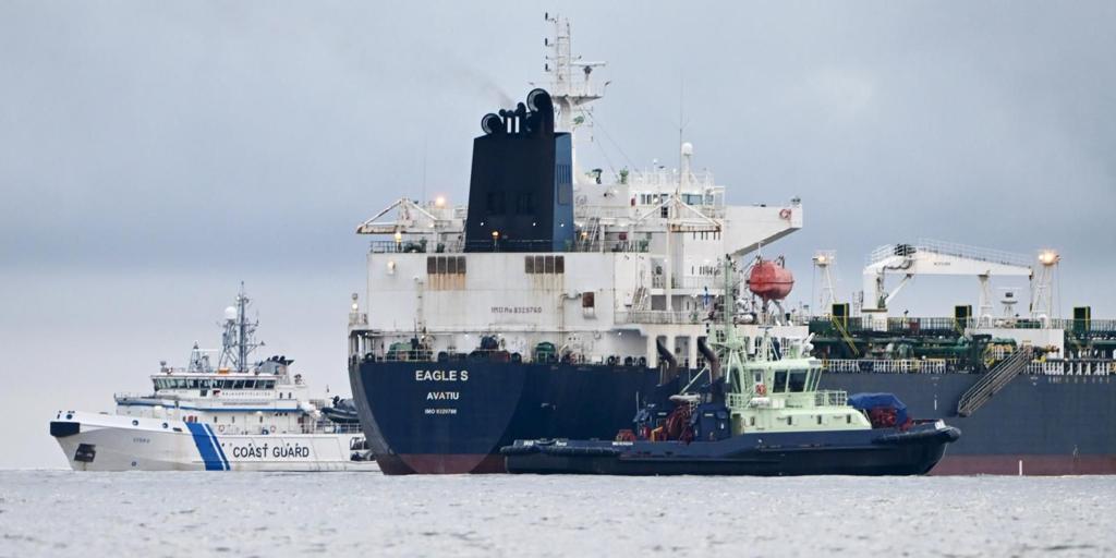 Russia's Underwater Espionage: Damaged Cable Sparks Fears - News Directory 3