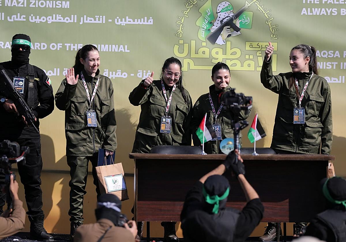 Karina Ariev, Danielle Gilboa, Naama Levy y Liri Albag, las soldados israelíes liberadas