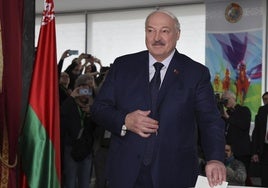 El dictador Lukashenko consuma otra farsa y seguirá otros cinco años como presidente de Bielorrusia