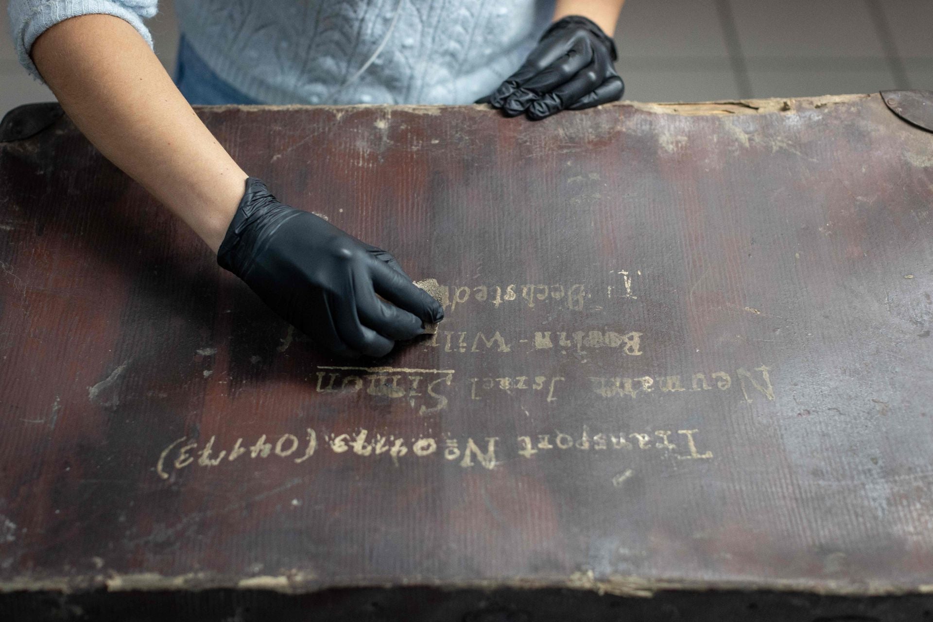 Maleta que perteneció a un niño que estuvo recluido en el campo de concentración nazi