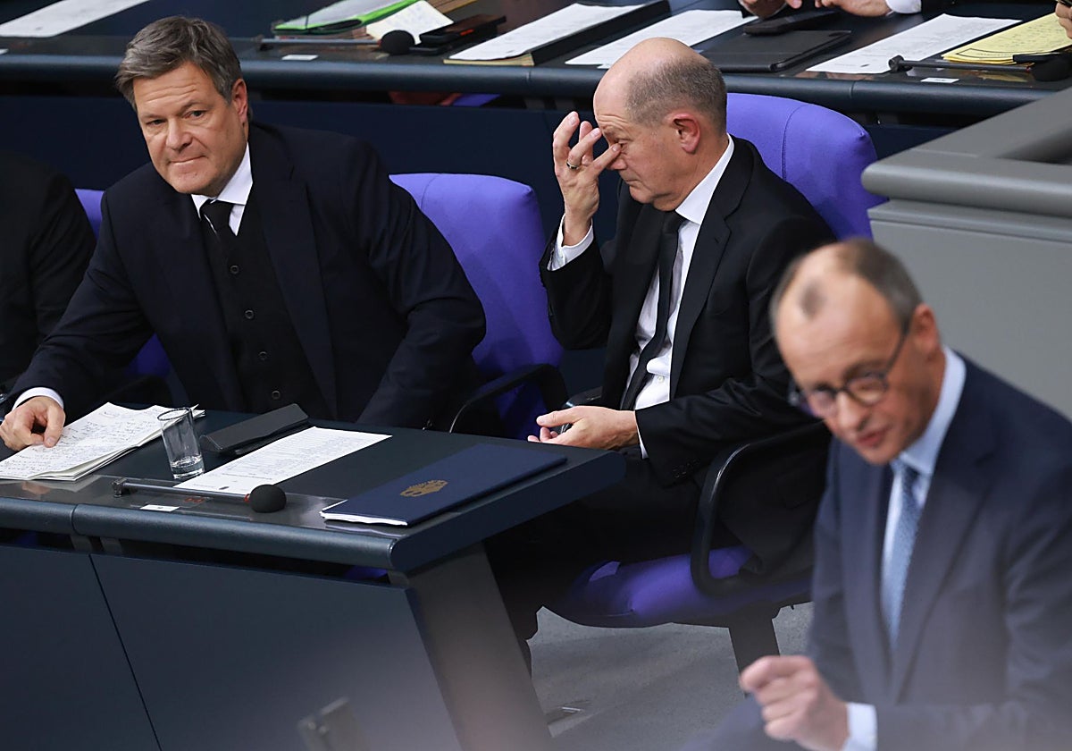 El Canciller alemán Scholz hace una declaración gubernamental sobre la situación política actual