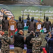 Israel anuncia represalias contra Hamás por el mal estado de los tres rehenes liberados